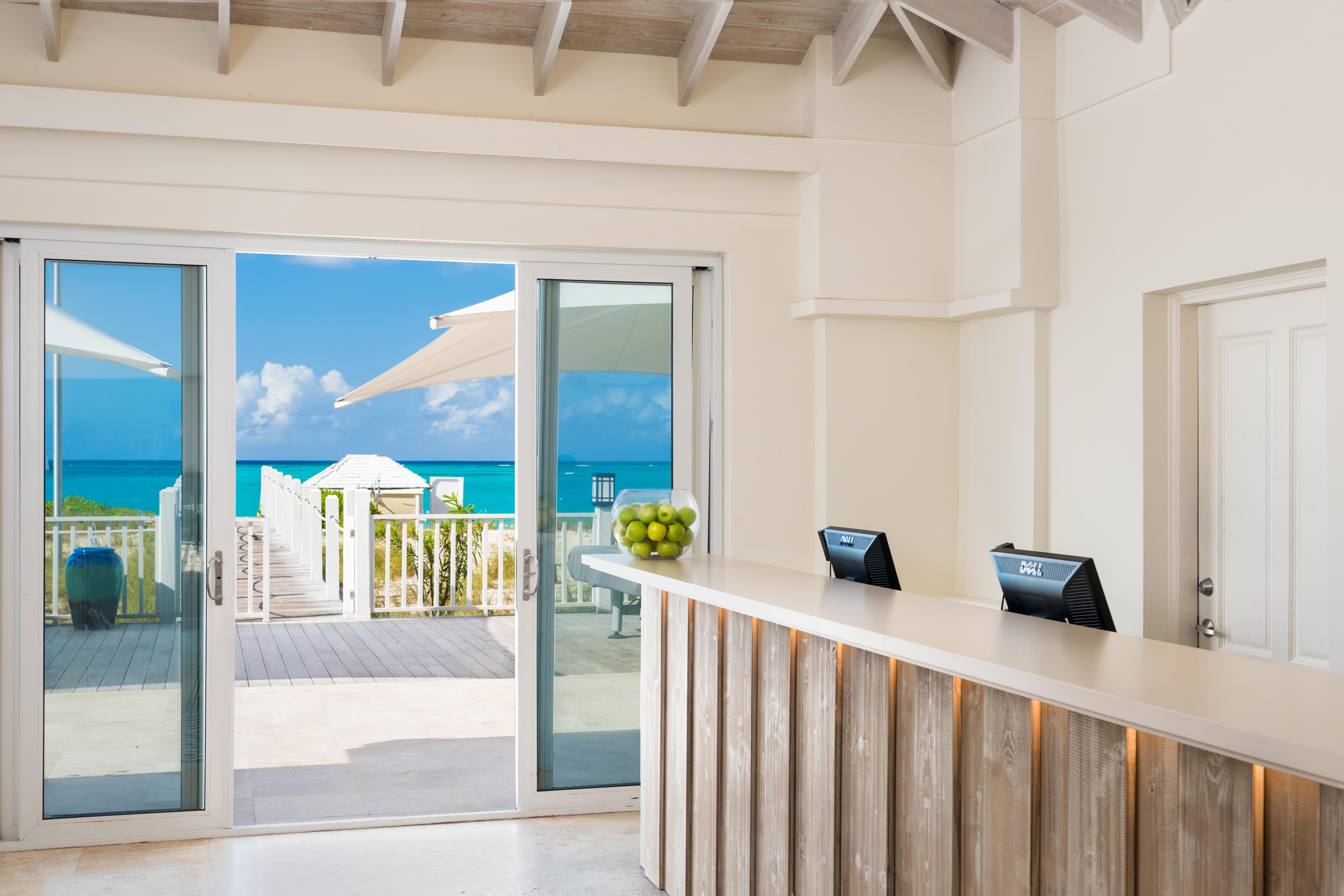 Alexandra Resort- All Inclusive Grace Bay Exteriör bild